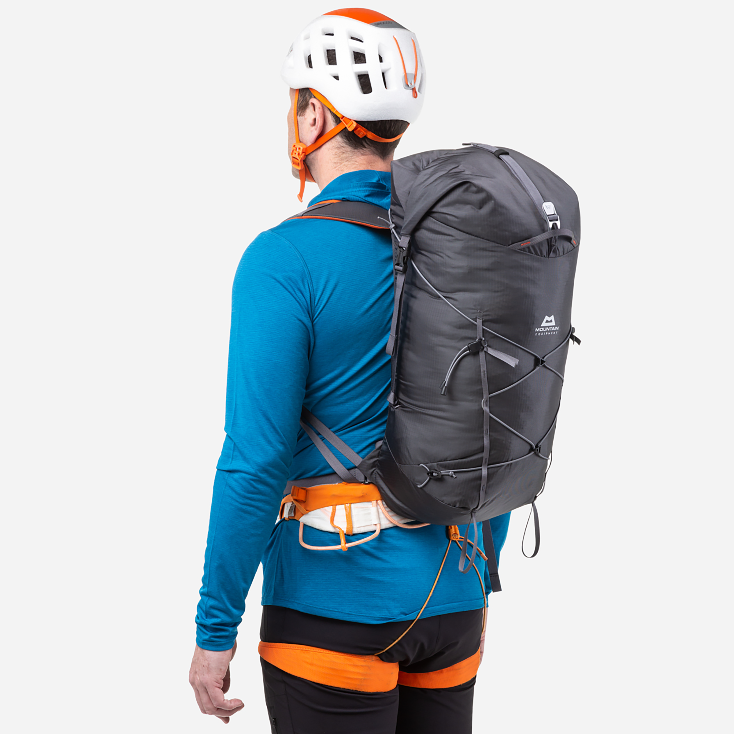 alternate::EVA composite shoulder straps and removable 20mm webbing hipbelt