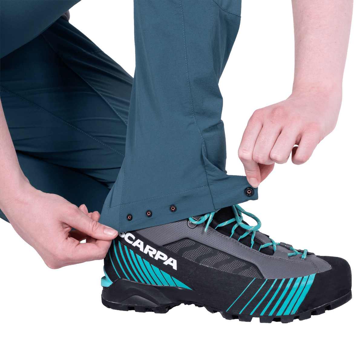 ME-01635 Majolica Blue