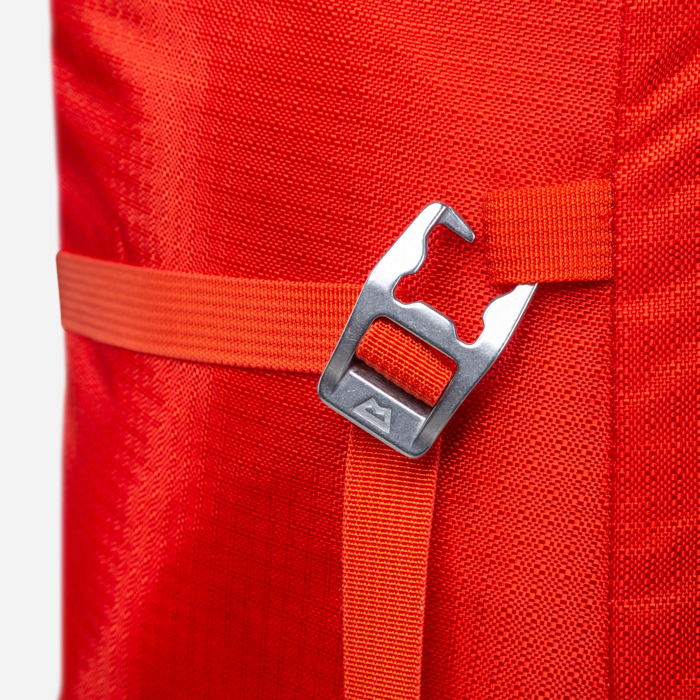 detail::On Demand Minimalism; all components removable