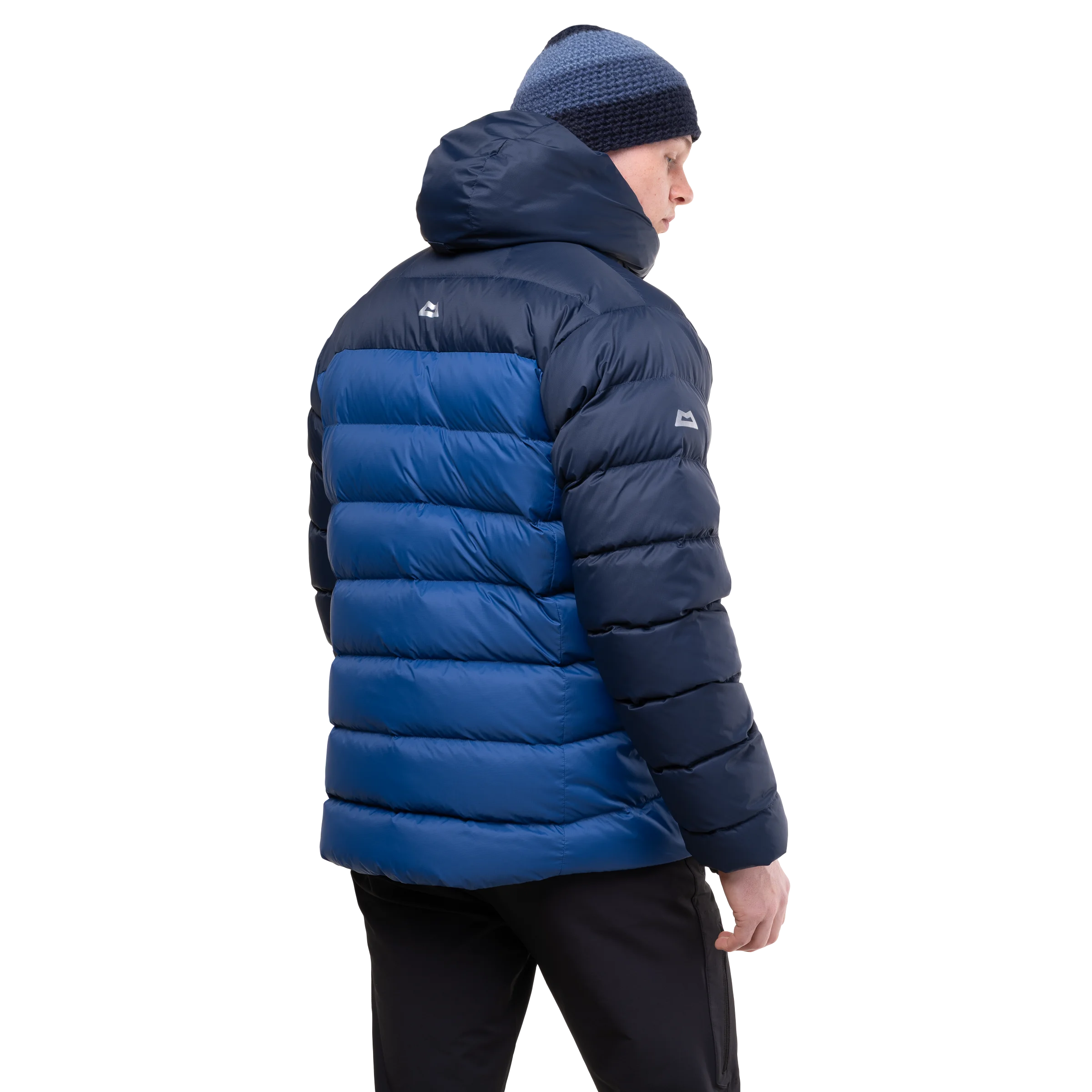 Me-01960 Admiral/Cosmos