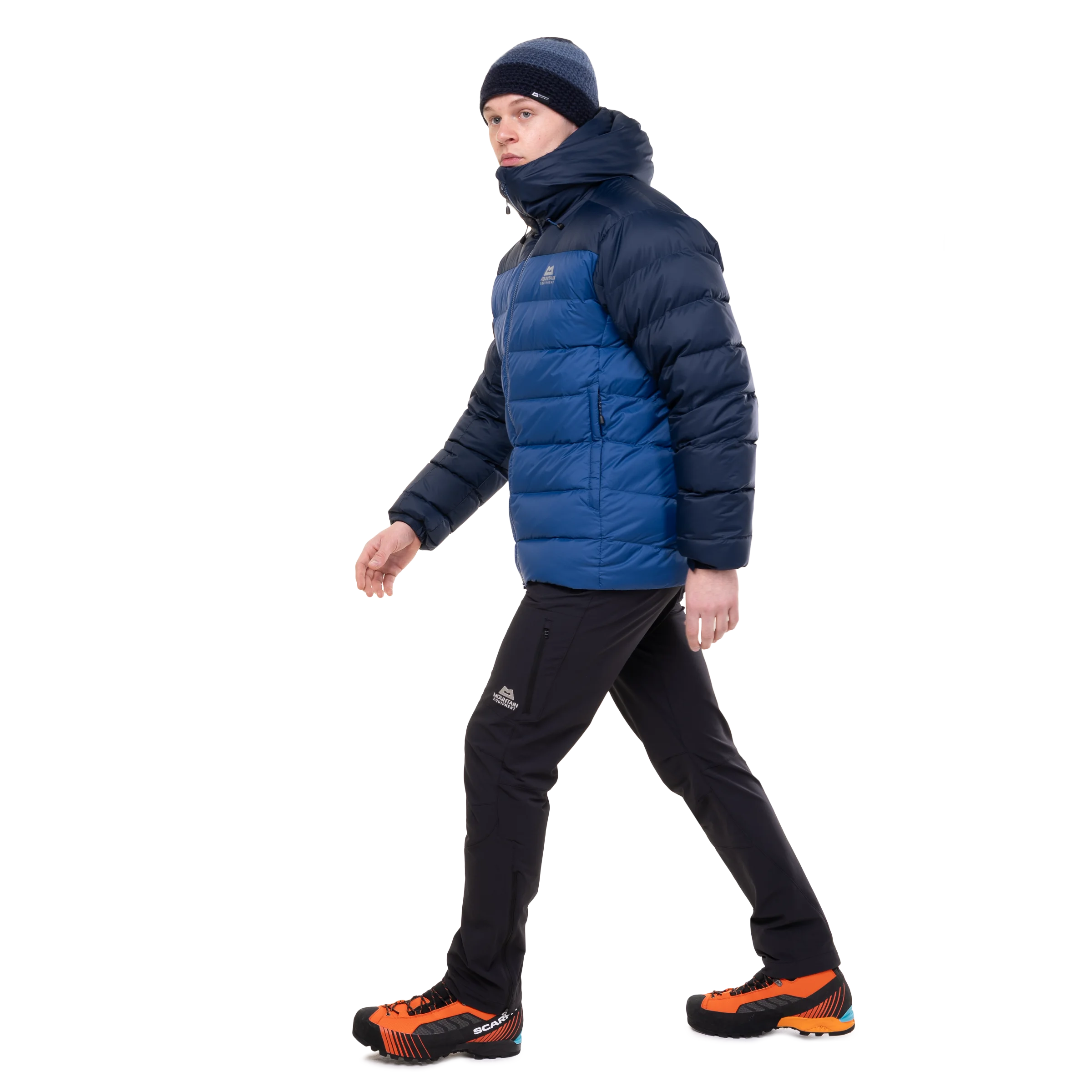 Me-01960 Admiral/Cosmos