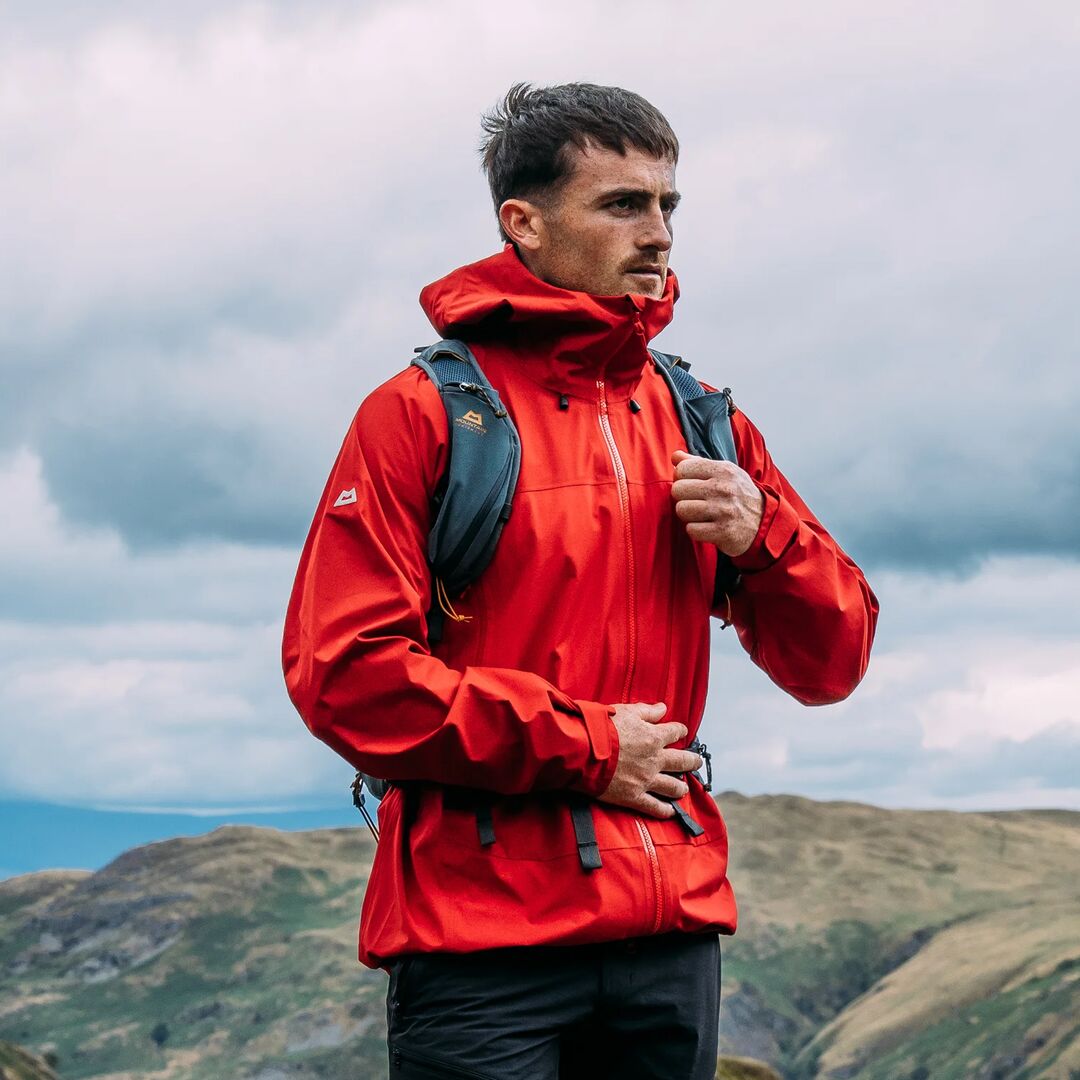 MOUNTAIN EQUIPMENT CO-OP レッドジャケット Mountain Equipment